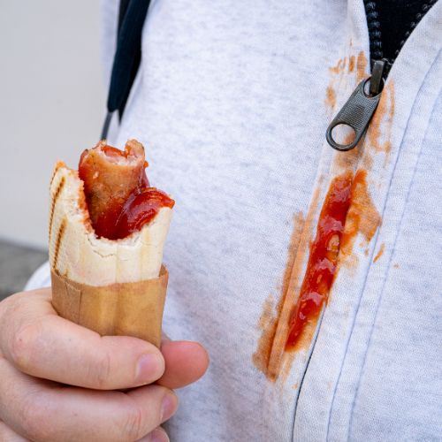 Comment enlever une tache de sauce tomate